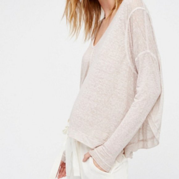 Free People Tops - FREE PEOPLE 'We The Free' white long sleeve!